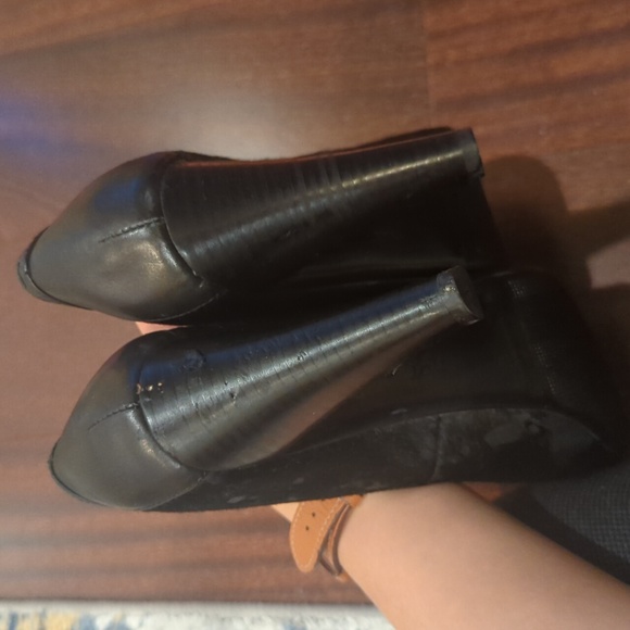 Gianni Versace couture black peek-a-boo cowhide heels - Picture 5 of 6